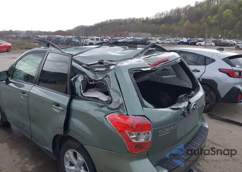 2016 Subaru Forester 2.5I Premium z USA, uszkodzony, nr VIN JF2SJAFC2GH437864